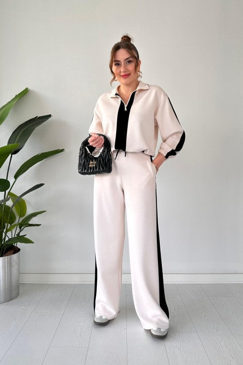 Casual Elegance Women’s Sweatsuit 21