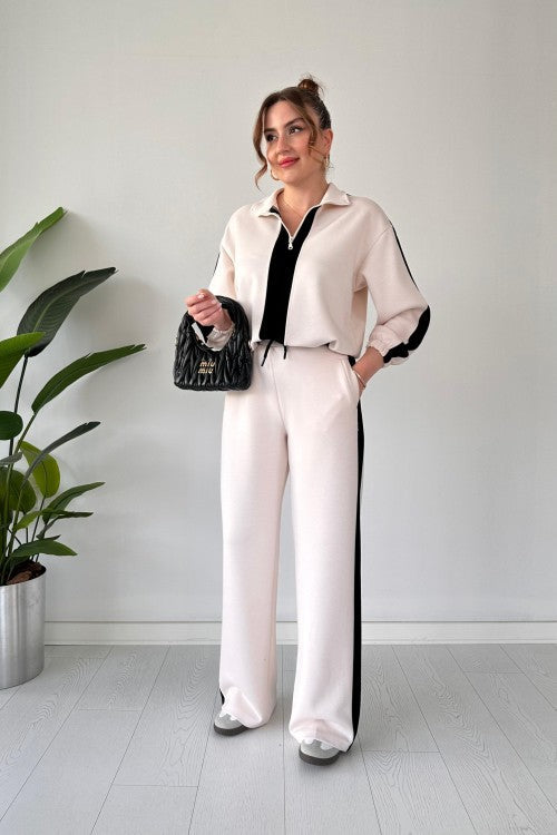 Casual Elegance Women’s Sweatsuit 21